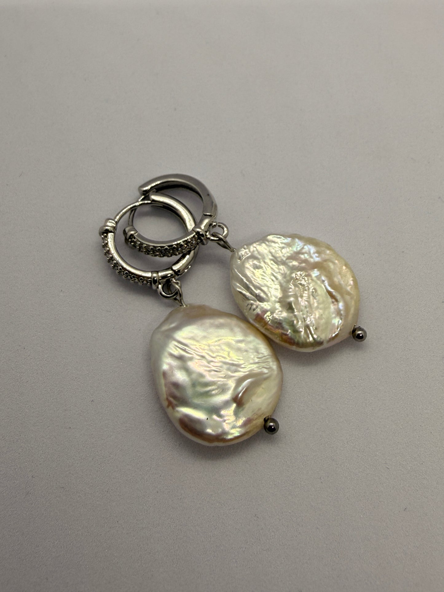 Zoetwaterparels oorbellen