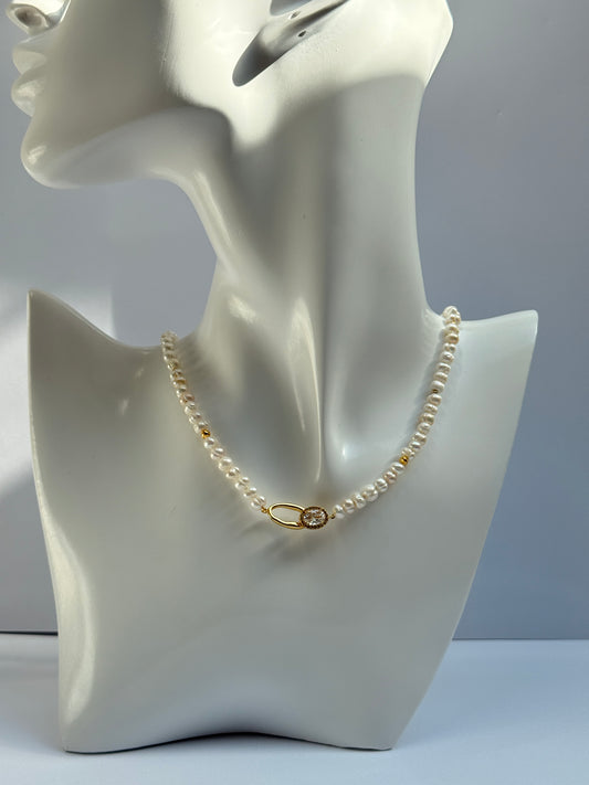 Verfijnde ketting van zoetwaterparels