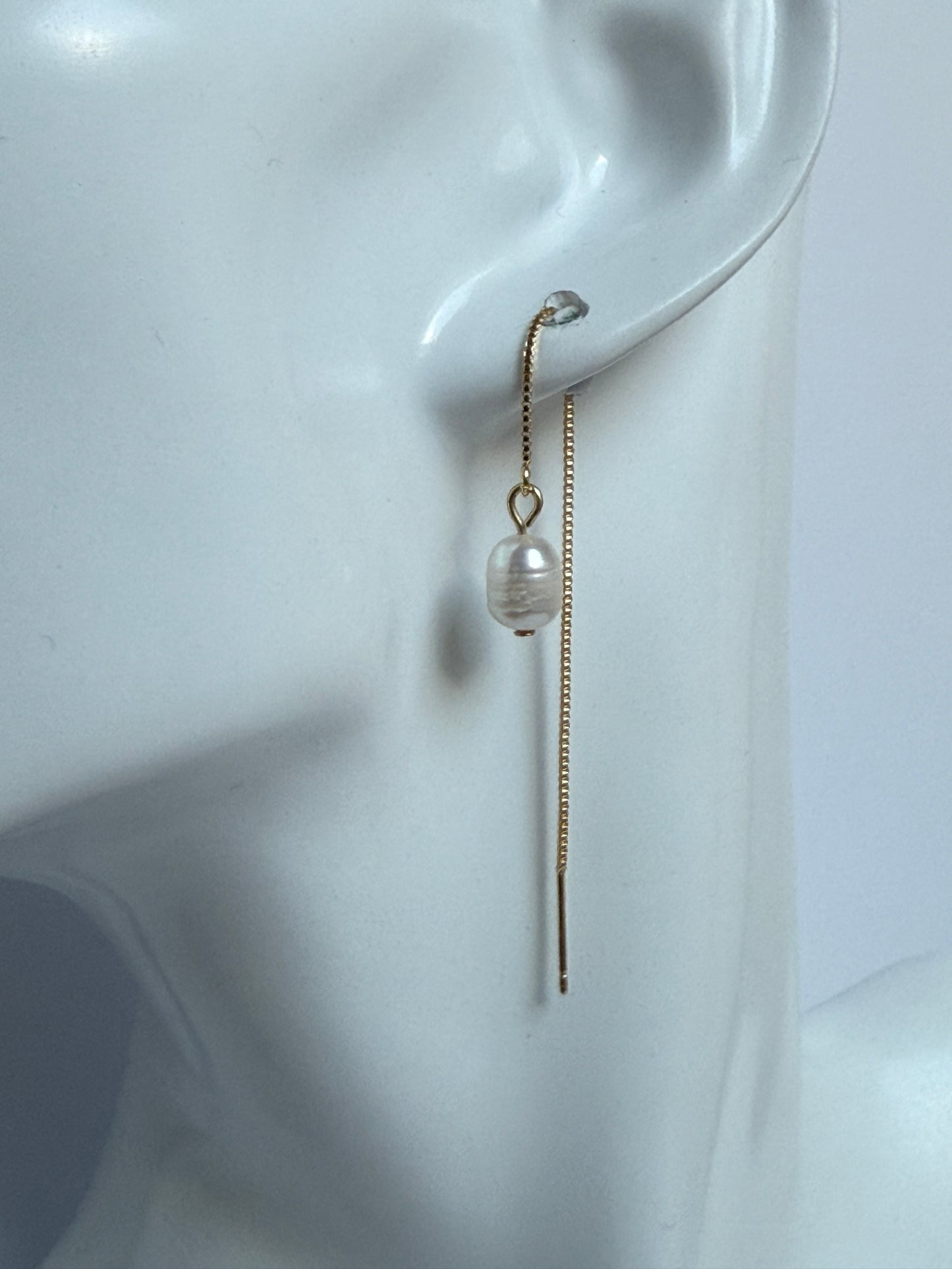 Ear threaders Elle - zoetwaterparel