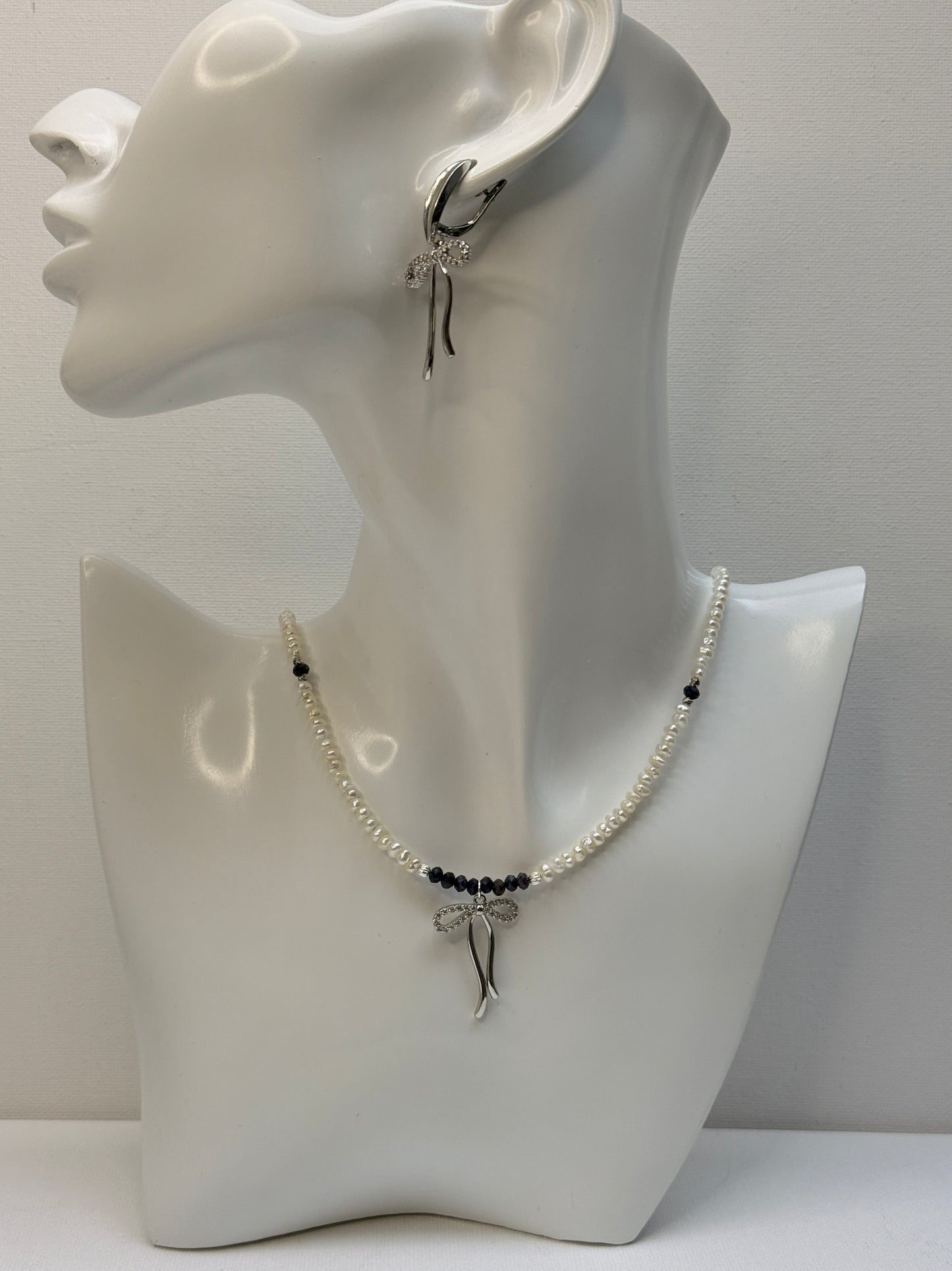 Saffier en Zoetwaterparels setje