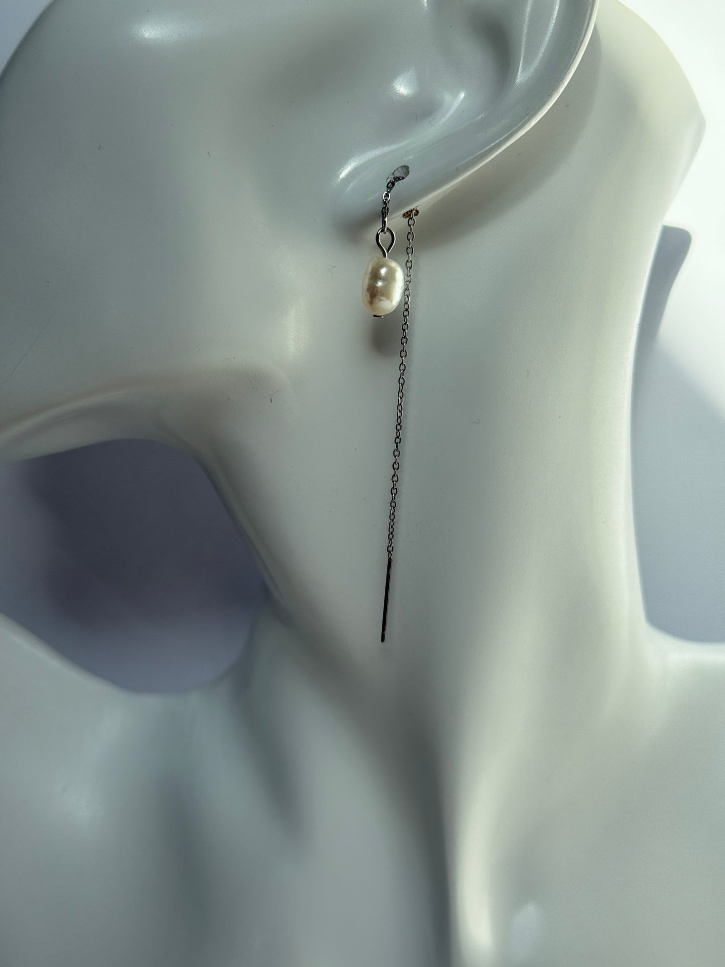 Ear threaders Elle - zoetwaterparel
