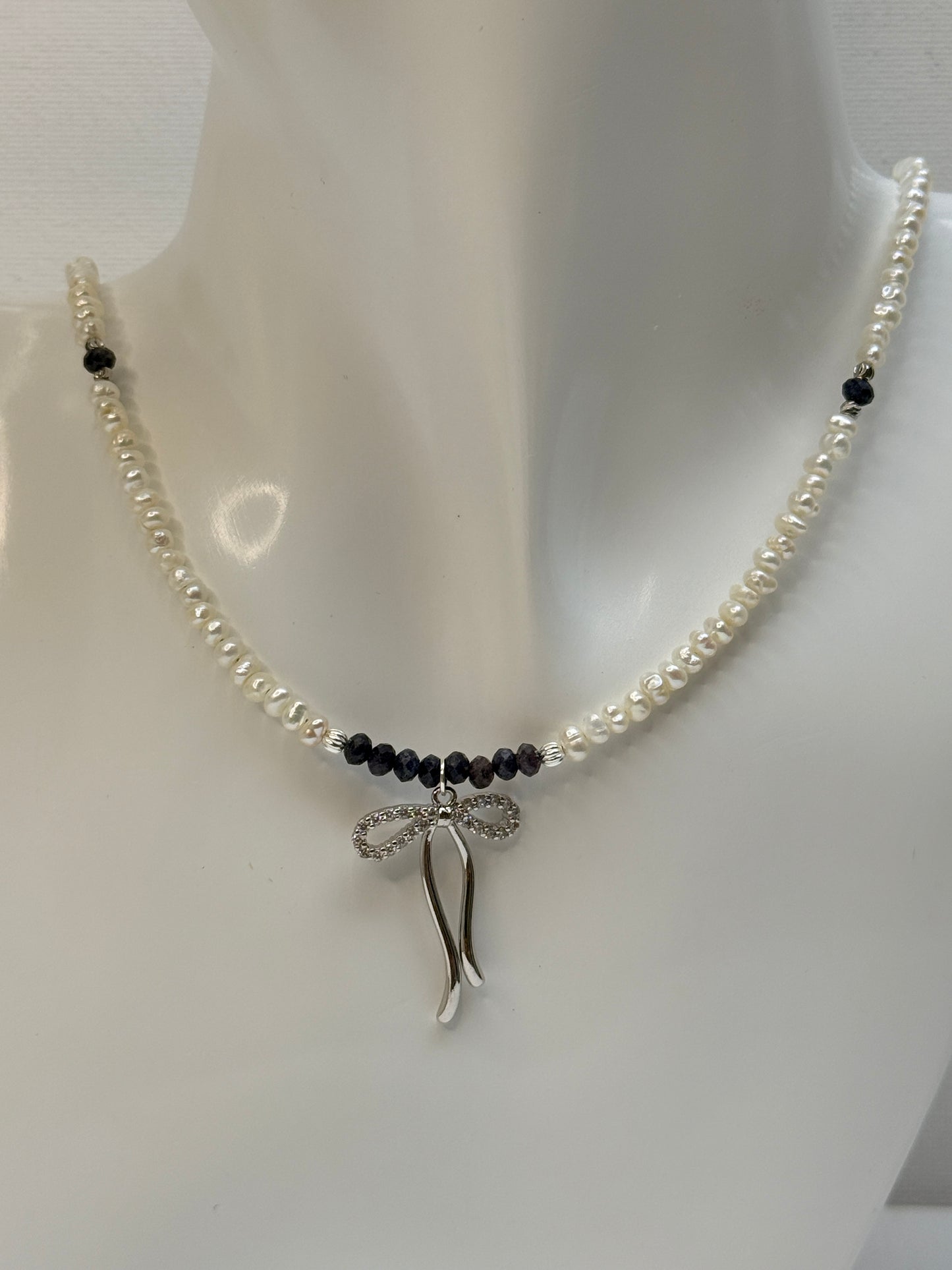 Saffier en Zoetwaterparels setje