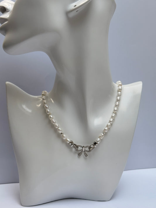 Zoetwaterparels choker